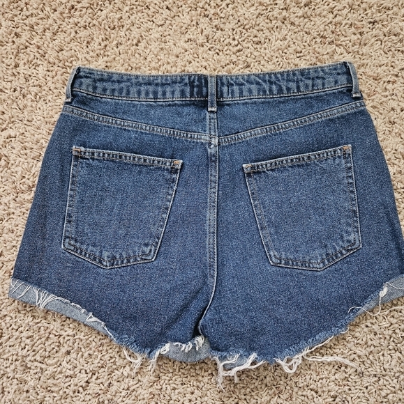 Forever 21 High Rise Shorts - Picture 3 of 7